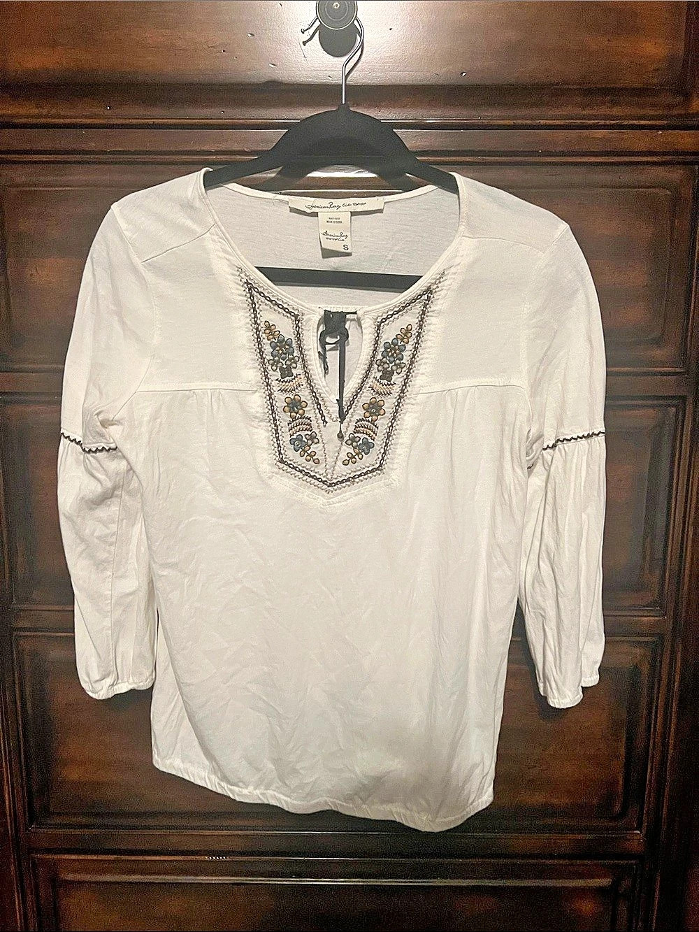 American Rag Cie Embroidered White Blouse Size Small Like New